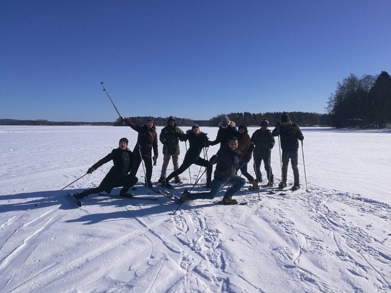 FenixOhjelmapalvelut snowshoeing